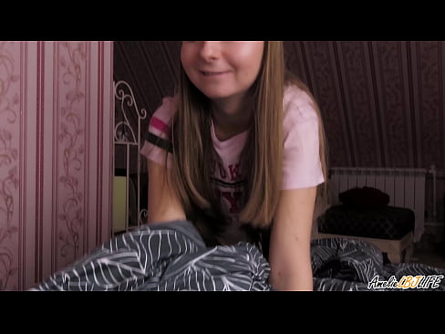 ❤️ Blondie succhia profondamente u so BFF è si sborra in bocca Video porno à co.hentaisaturn.ru